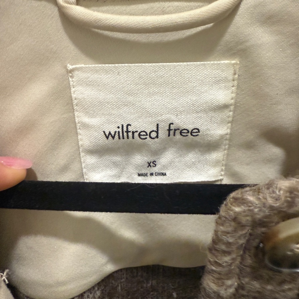 Aritzia Teddy Jacket in Cream and Brown Plaid - Picture 3 of 6